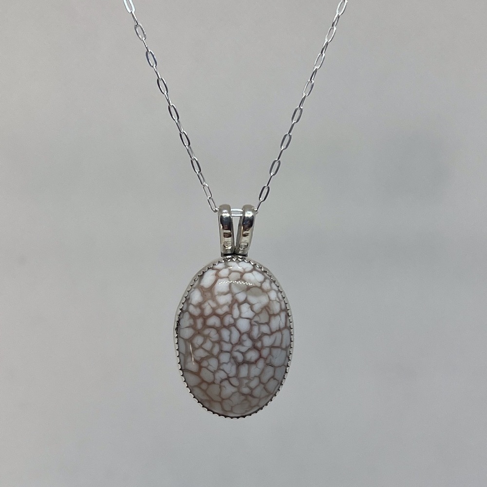 17.5 Ct Dragon Vein Pendant Handmade